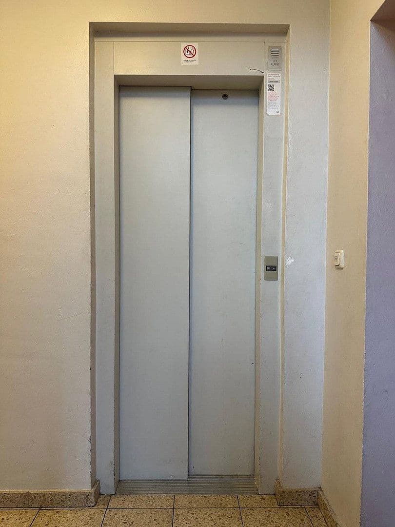 Prodej bytu 3+1 69 m², Schöneberger Str. 9, Berlin, Berlín Prodej bytu 3+1 69 m², Schöneberger Str. 9, Berlin, Berlín