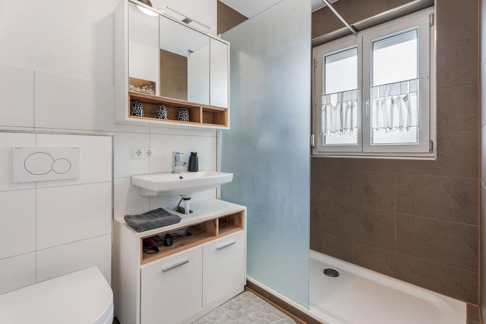 Prodej bytu 3+1 63 m², Friedrichshafen, Bádensko-Württembersko Prodej bytu 3+1 63 m², Friedrichshafen, Bádensko-Württembersko