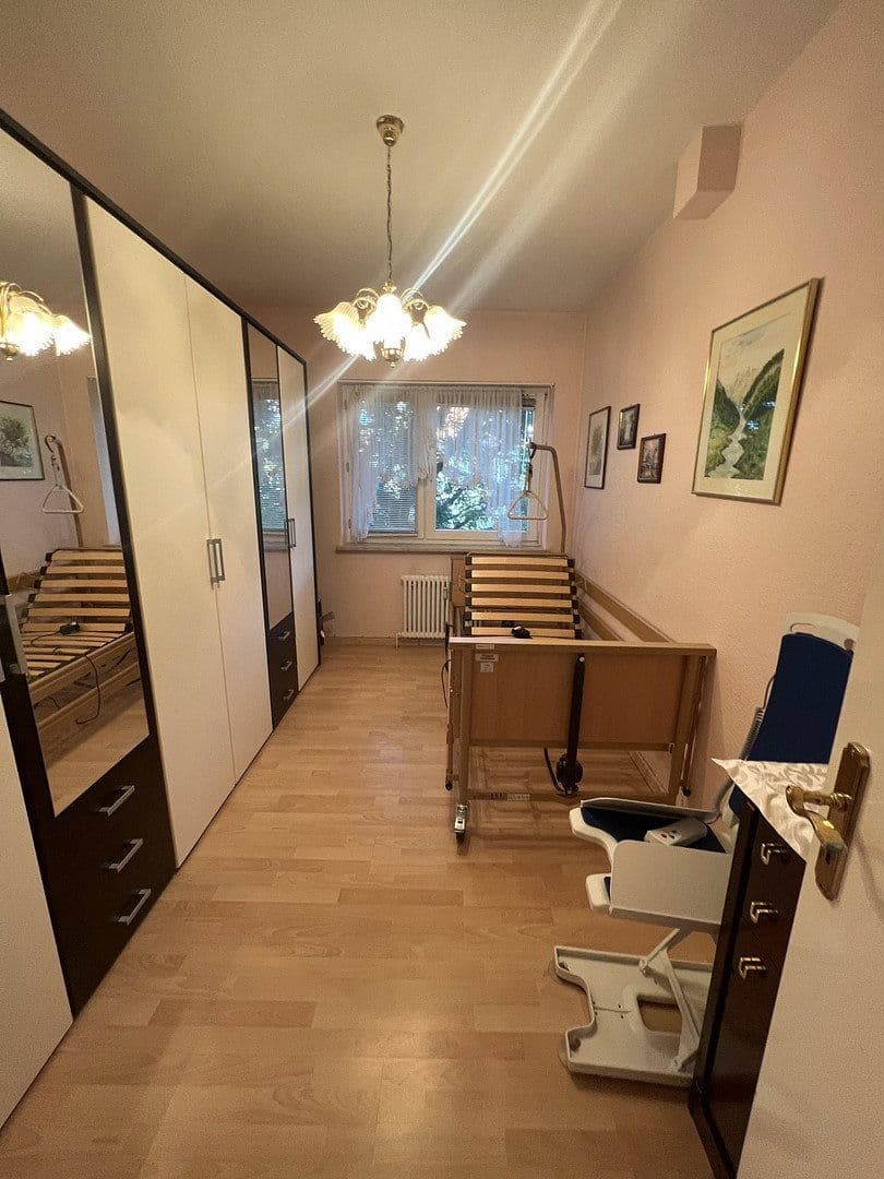 Prodej bytu 4+1 110 m², Hochbaumstrasse 17, Berlin, Berlín Prodej bytu 4+1 110 m², Hochbaumstrasse 17, Berlin, Berlín