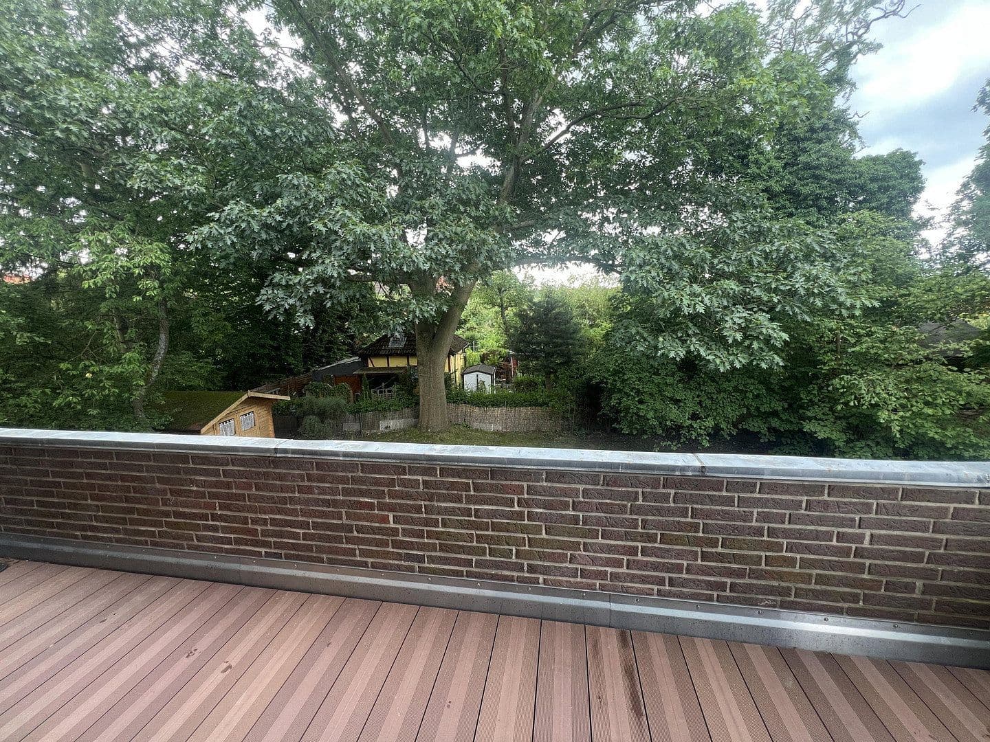 Prodej bytu 4+1 110 m², Hochbaumstrasse 17, Berlin, Berlín Prodej bytu 4+1 110 m², Hochbaumstrasse 17, Berlin, Berlín