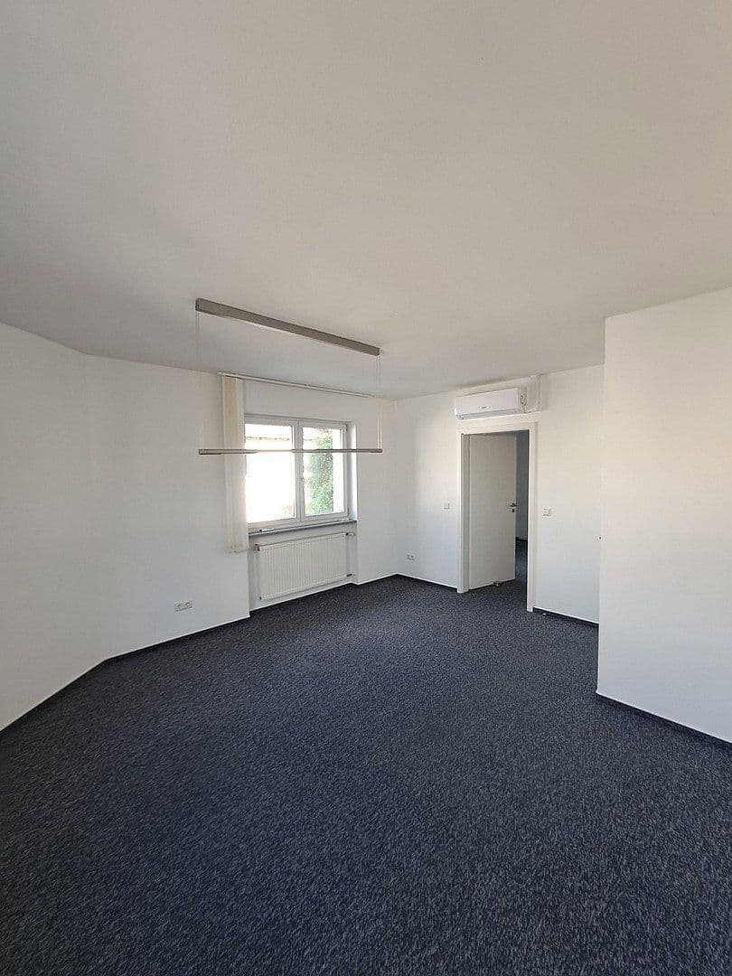 Pronájem kanceláře 120 m², Friedrichstraße 30, Schwetzingen, Bádensko-Württembersko Pronájem kanceláře 120 m², Friedrichstraße 30, Schwetzingen, Bádensko-Württembersko