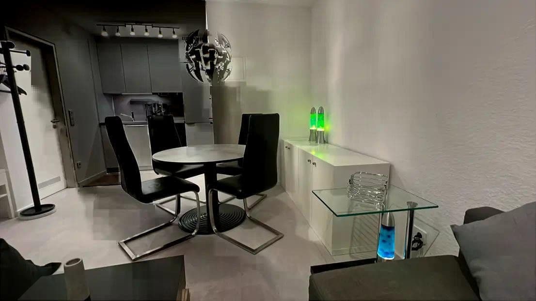 Pronájem bytu 1+1 32 m², Dattelweg 29, Stuttgart, Bádensko-Württembersko Pronájem bytu 1+1 32 m², Dattelweg 29, Stuttgart, Bádensko-Württembersko