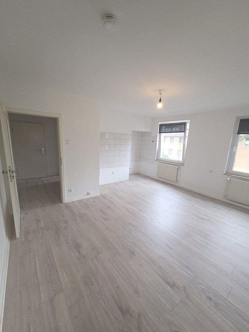 Pronájem bytu 2+1 58 m², Dinnendahlstrasse 40, Oberhausen, Severní Porýní-Vestfálsko Pronájem bytu 2+1 58 m², Dinnendahlstrasse 40, Oberhausen, Severní Porýní-Vestfálsko