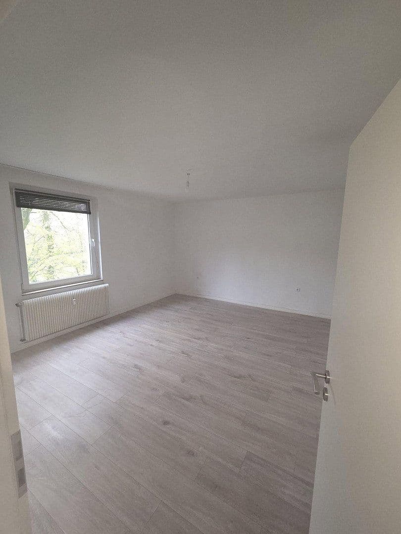 Pronájem bytu 2+1 58 m², Dinnendahlstrasse 40, Oberhausen, Severní Porýní-Vestfálsko Pronájem bytu 2+1 58 m², Dinnendahlstrasse 40, Oberhausen, Severní Porýní-Vestfálsko