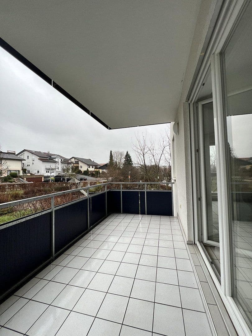 Pronájem bytu 3+1 80 m², Herdweg 2, Erlenbach, Bádensko-Württembersko Pronájem bytu 3+1 80 m², Herdweg 2, Erlenbach, Bádensko-Württembersko