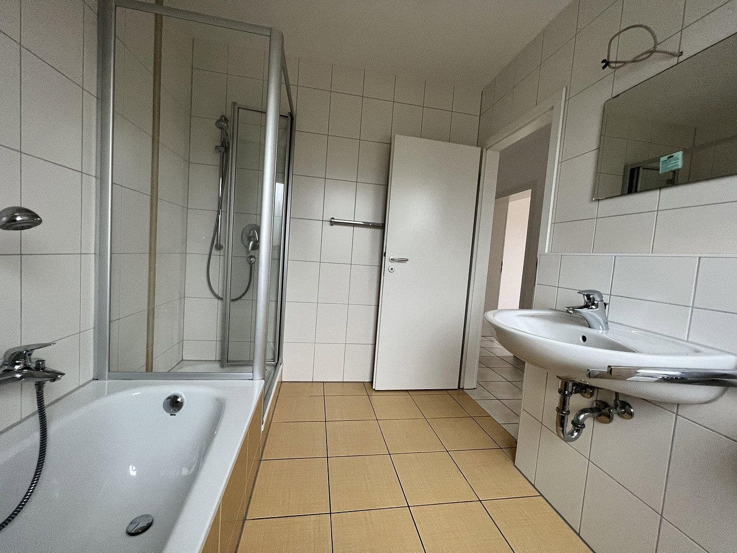 Pronájem bytu 3+1 80 m², Herdweg 2, Erlenbach, Bádensko-Württembersko Pronájem bytu 3+1 80 m², Herdweg 2, Erlenbach, Bádensko-Württembersko