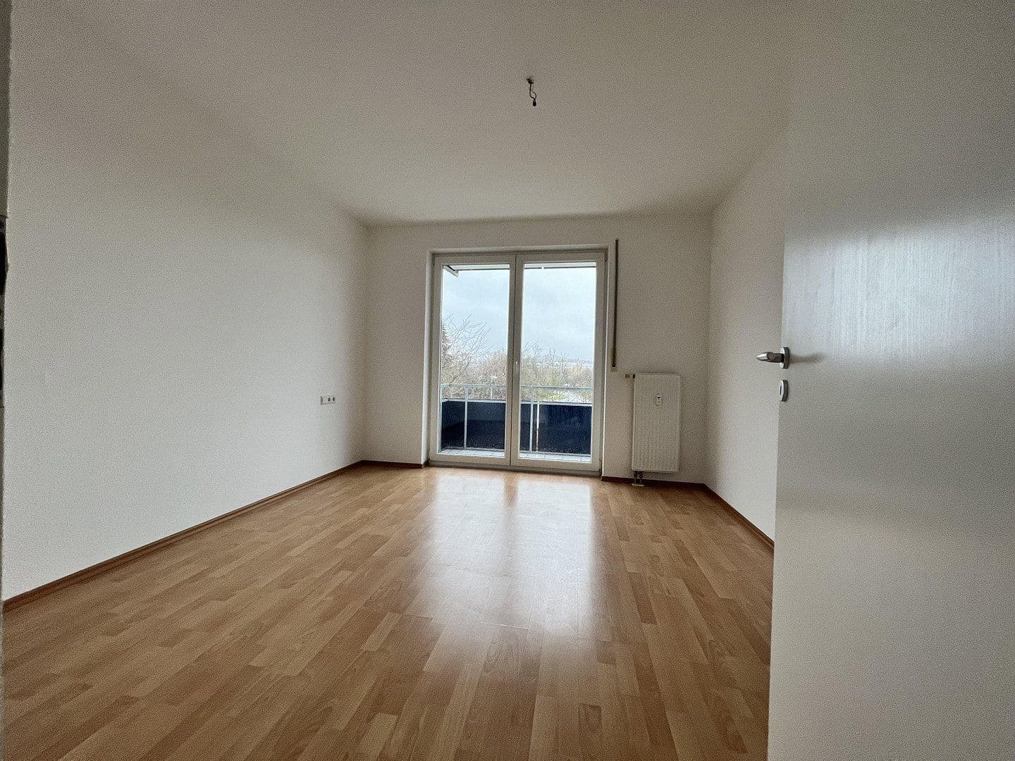 Pronájem bytu 3+1 80 m², Herdweg 2, Erlenbach, Bádensko-Württembersko Pronájem bytu 3+1 80 m², Herdweg 2, Erlenbach, Bádensko-Württembersko