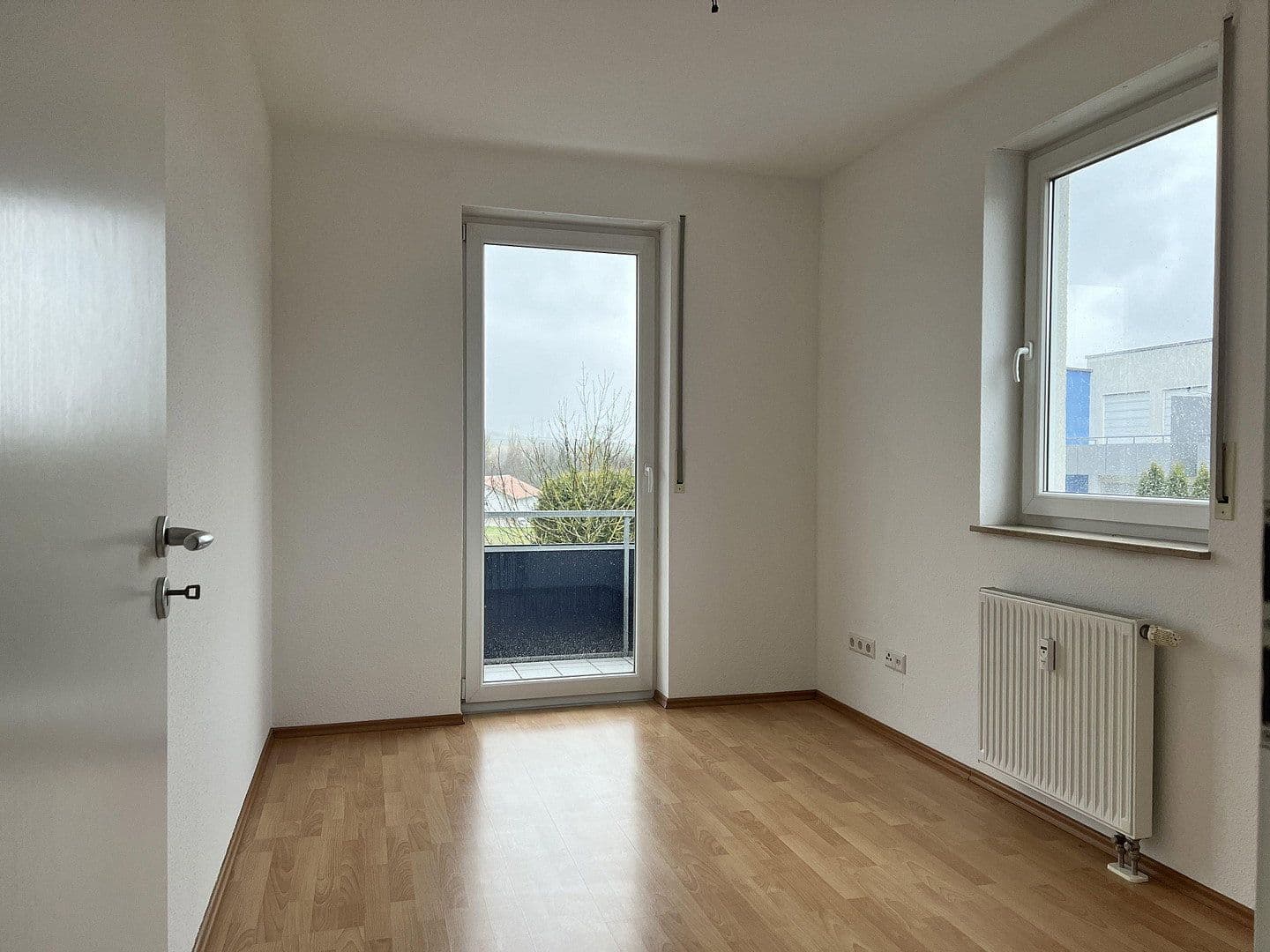 Pronájem bytu 3+1 80 m², Herdweg 2, Erlenbach, Bádensko-Württembersko Pronájem bytu 3+1 80 m², Herdweg 2, Erlenbach, Bádensko-Württembersko