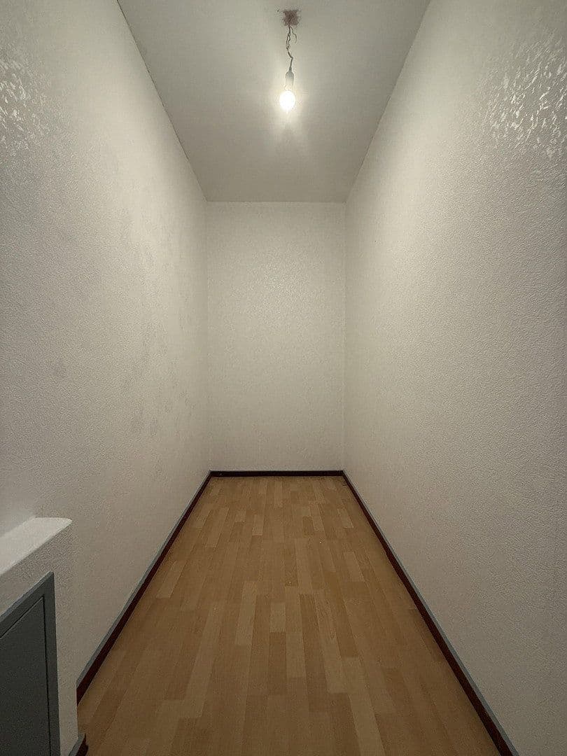 Pronájem bytu 2+1 68 m², Prinzregentenstraße 39, Ludwigshafen am Rhein, Porýní-Falc Pronájem bytu 2+1 68 m², Prinzregentenstraße 39, Ludwigshafen am Rhein, Porýní-Falc