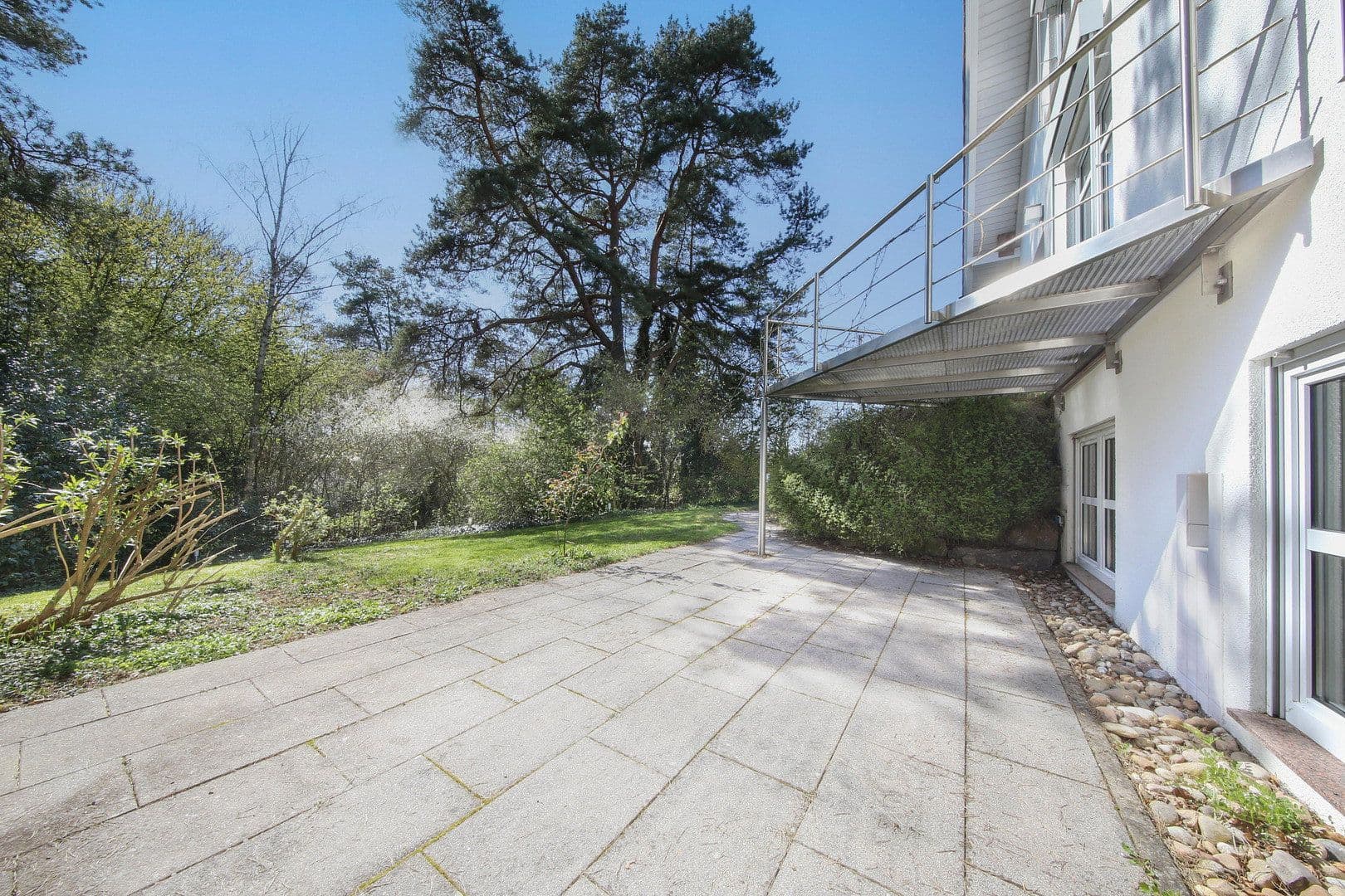 Prodej domu 357 m², pozemek 1.448 m², Grafenau, Bádensko-Württembersko Prodej domu 357 m², pozemek 1.448 m², Grafenau, Bádensko-Württembersko