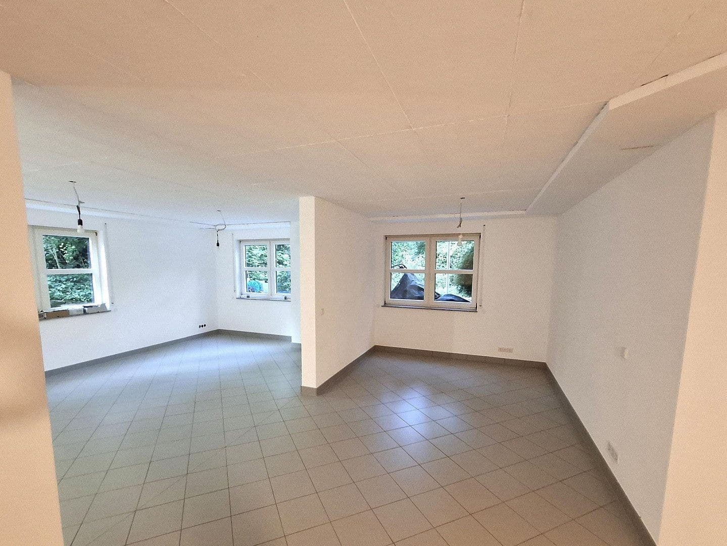 Prodej domu 357 m², pozemek 1.448 m², Grafenau, Bádensko-Württembersko Prodej domu 357 m², pozemek 1.448 m², Grafenau, Bádensko-Württembersko