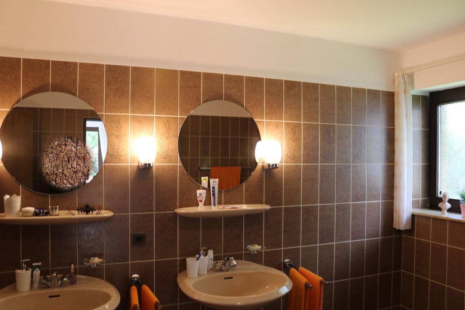 Prodej domu 204 m², pozemek 1.209 m², Hude (Oldenburg), Dolní Sasko Prodej domu 204 m², pozemek 1.209 m², Hude (Oldenburg), Dolní Sasko