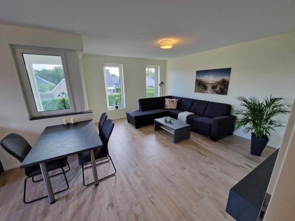 Pronájem bytu 2+kk 75 m², Westoverledingen, Dolní Sasko Pronájem bytu 2+kk 75 m², Westoverledingen, Dolní Sasko
