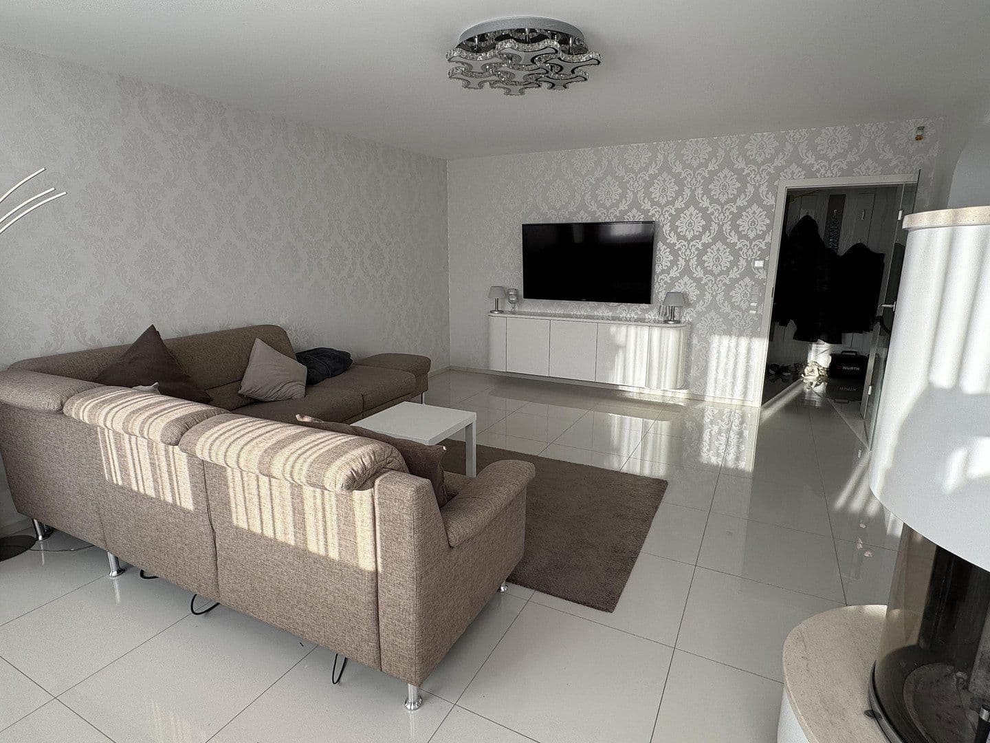 Prodej domu 234 m², pozemek 573 m², Weilheim, Bádensko-Württembersko Prodej domu 234 m², pozemek 573 m², Weilheim, Bádensko-Württembersko