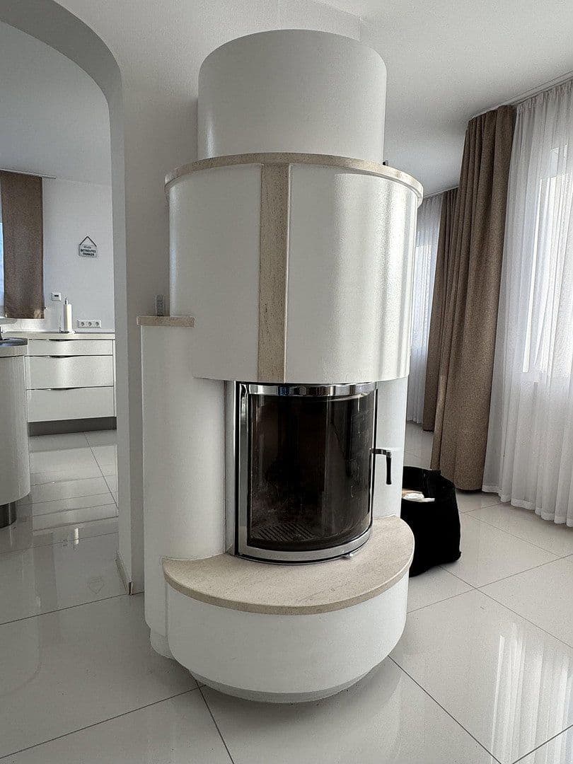 Prodej domu 234 m², pozemek 573 m², Weilheim, Bádensko-Württembersko Prodej domu 234 m², pozemek 573 m², Weilheim, Bádensko-Württembersko