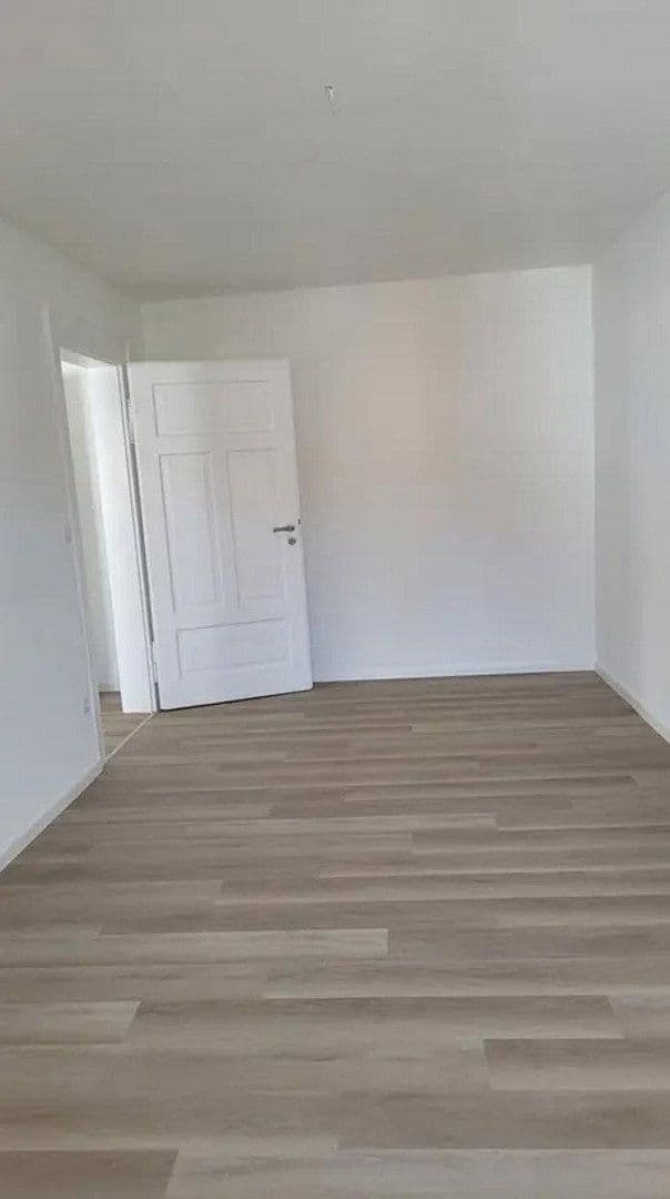 Pronájem bytu 4+1 103 m², Sigmaringen, Bádensko-Württembersko Pronájem bytu 4+1 103 m², Sigmaringen, Bádensko-Württembersko