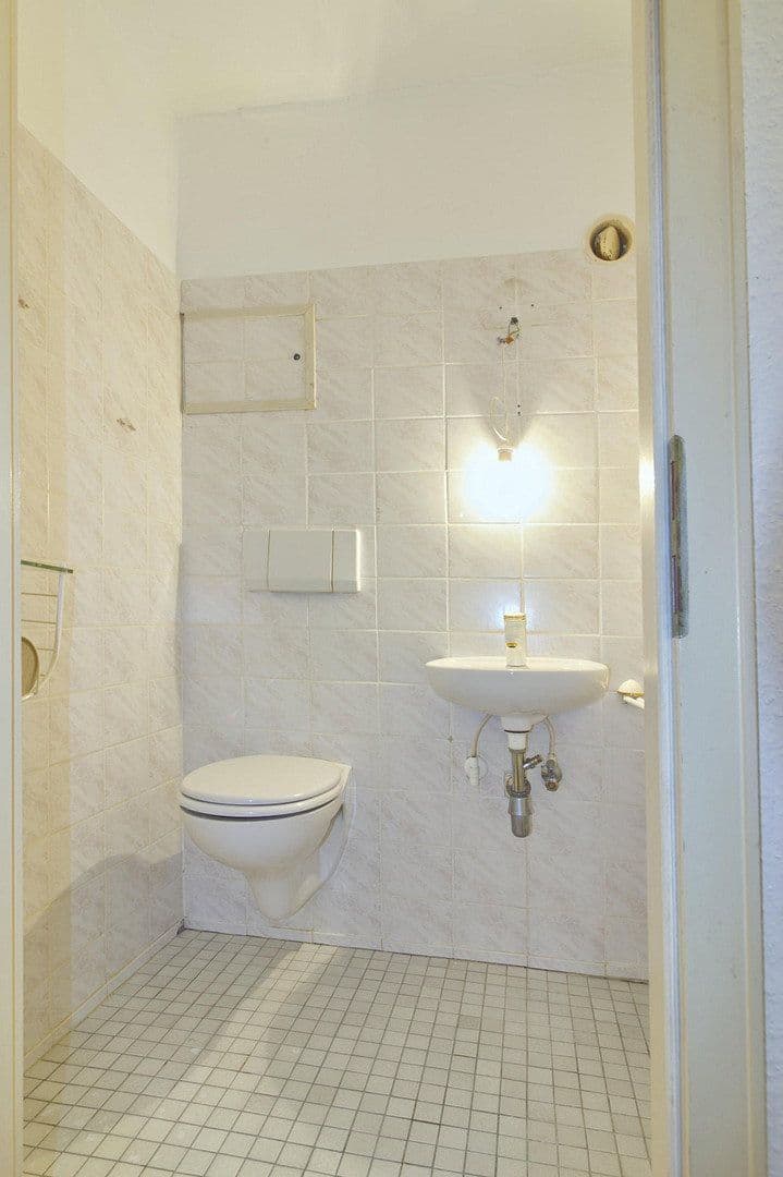 Pronájem bytu 2+1 80 m², Im Johannistal 13, Wuppertal, Severní Porýní-Vestfálsko Pronájem bytu 2+1 80 m², Im Johannistal 13, Wuppertal, Severní Porýní-Vestfálsko