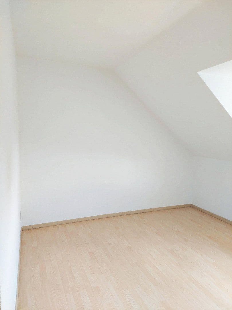 Pronájem bytu 2+1 62 m², Conrad Clauß Straße 20, Hohenstein-Ernstthal, Sasko Pronájem bytu 2+1 62 m², Conrad Clauß Straße 20, Hohenstein-Ernstthal, Sasko