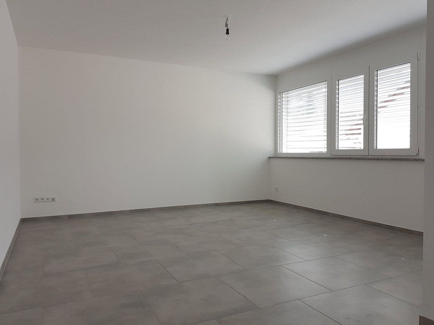 Pronájem bytu 3+1 73 m², Schliengen, Bádensko-Württembersko Pronájem bytu 3+1 73 m², Schliengen, Bádensko-Württembersko