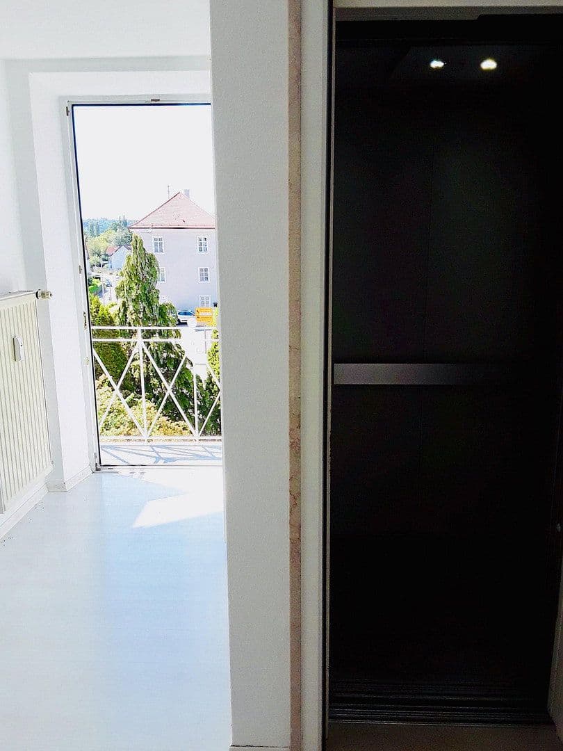 Pronájem bytu 3+1 90 m², Bobingen, Bavorsko Pronájem bytu 3+1 90 m², Bobingen, Bavorsko