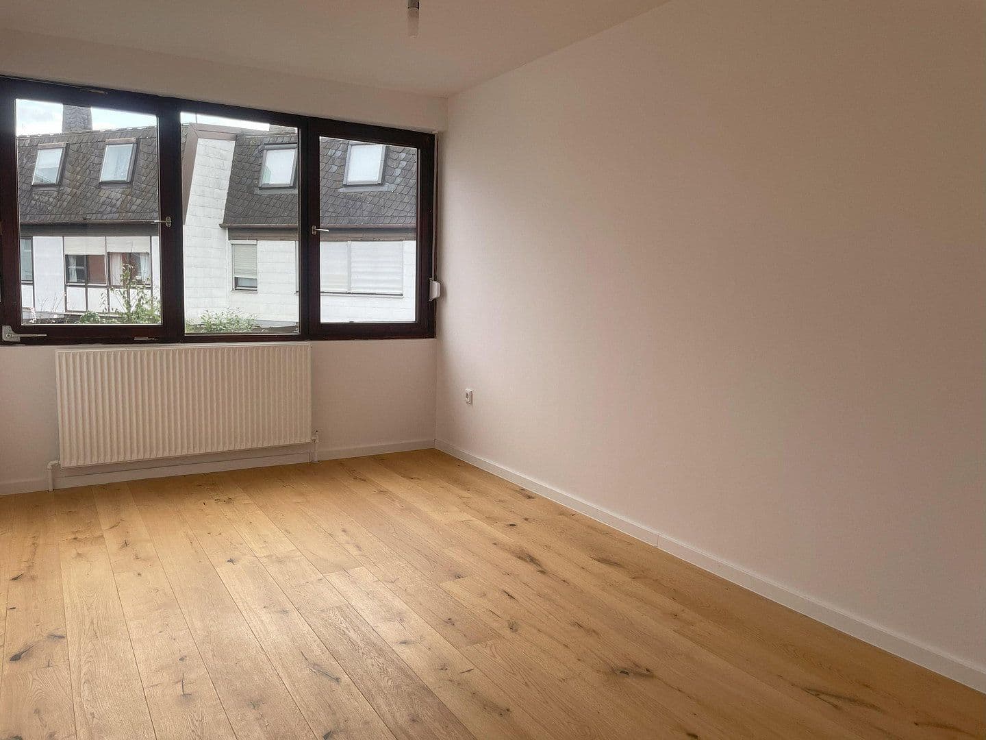 Prodej domu 132 m², pozemek 218 m², Unterschleißheim, Bavorsko Prodej domu 132 m², pozemek 218 m², Unterschleißheim, Bavorsko