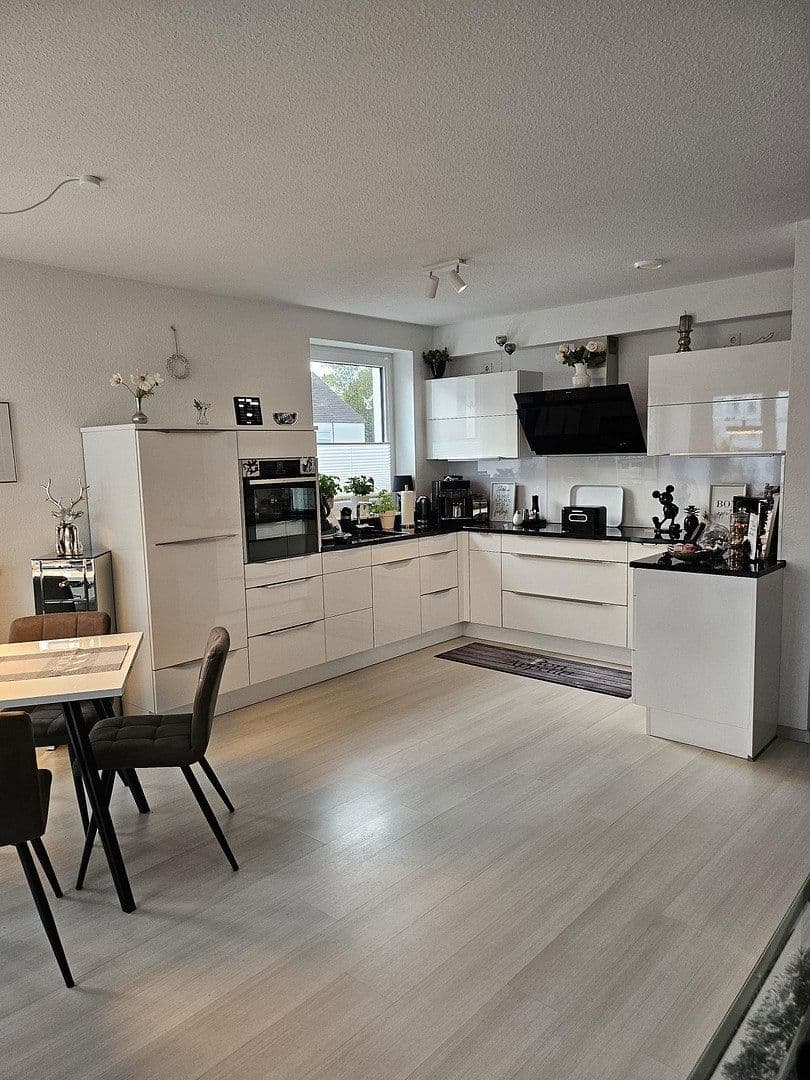 Pronájem bytu 3+1 83 m², Wilhelmshaven, Dolní Sasko Pronájem bytu 3+1 83 m², Wilhelmshaven, Dolní Sasko