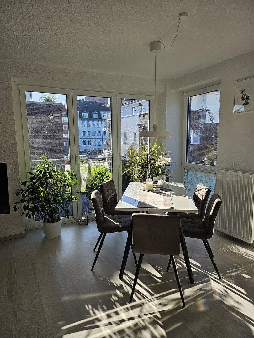 Pronájem bytu 3+1 83 m², Wilhelmshaven, Dolní Sasko Pronájem bytu 3+1 83 m², Wilhelmshaven, Dolní Sasko