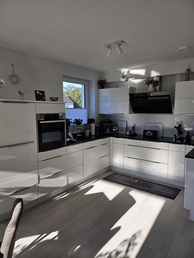 Pronájem bytu 3+1 83 m², Wilhelmshaven, Dolní Sasko Pronájem bytu 3+1 83 m², Wilhelmshaven, Dolní Sasko