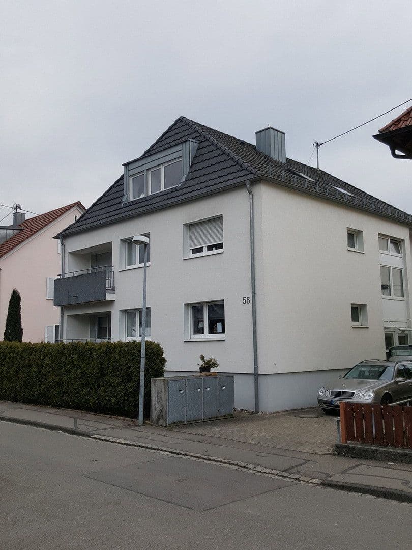 Pronájem bytu 3+1 59 m², Tannenbergstrasse 58, Ravensburg, Bádensko-Württembersko Pronájem bytu 3+1 59 m², Tannenbergstrasse 58, Ravensburg, Bádensko-Württembersko