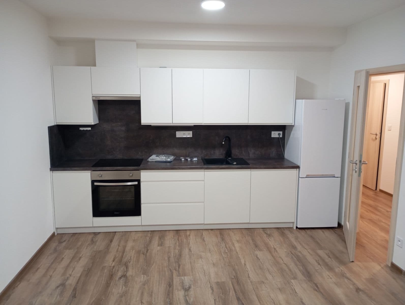 Pronájem bytu 2+kk 59 m², Janského, Olomouc, Olomoucký kraj Pronájem bytu 2+kk 59 m², Janského, Olomouc, Olomoucký kraj