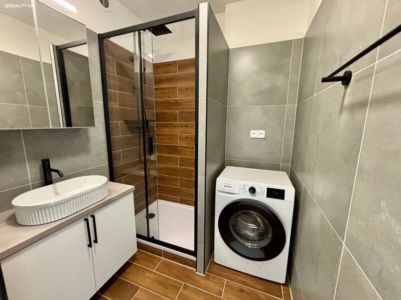 Pronájem bytu 3+1 72 m², Krynická, Praha, Praha Pronájem bytu 3+1 72 m², Krynická, Praha, Praha