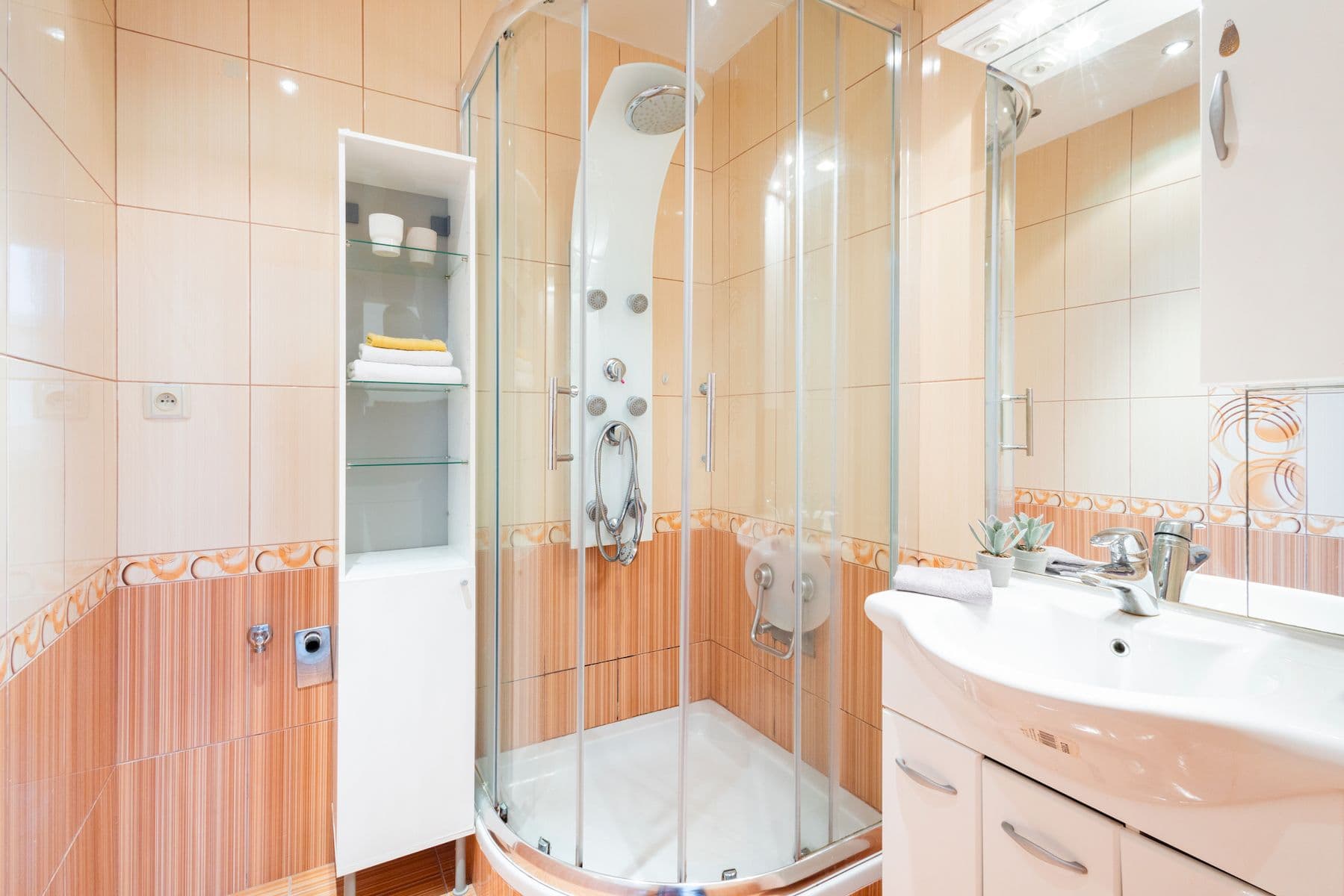 Prodej bytu 3+1 80 m², Nedašovská, Praha, Praha Prodej bytu 3+1 80 m², Nedašovská, Praha, Praha