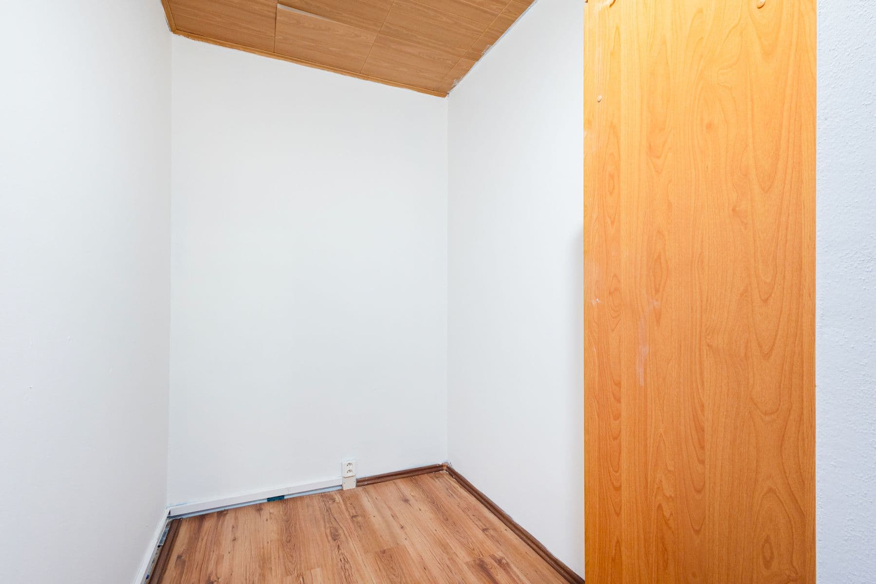 Prodej bytu 3+1 80 m², Nedašovská, Praha, Praha Prodej bytu 3+1 80 m², Nedašovská, Praha, Praha