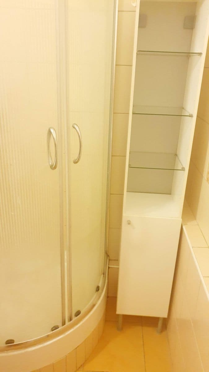 Pronájem bytu 2+kk 45 m², Nad Ohradou, Praha, Praha Pronájem bytu 2+kk 45 m², Nad Ohradou, Praha, Praha
