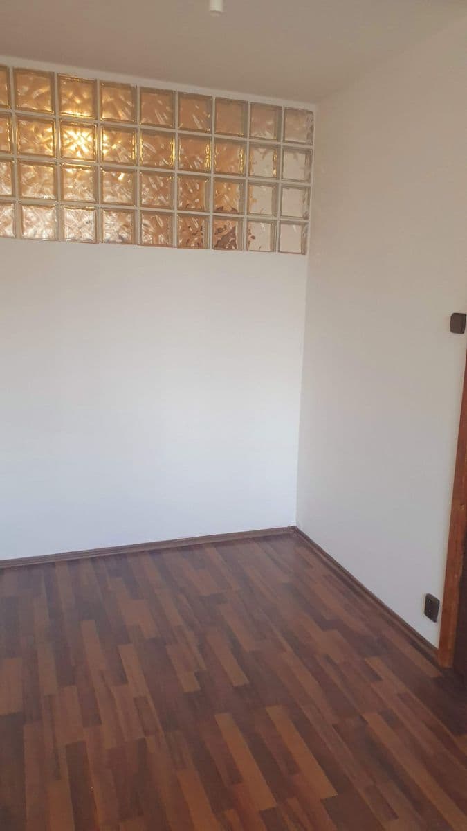 Pronájem bytu 2+kk 45 m², Nad Ohradou, Praha, Praha Pronájem bytu 2+kk 45 m², Nad Ohradou, Praha, Praha