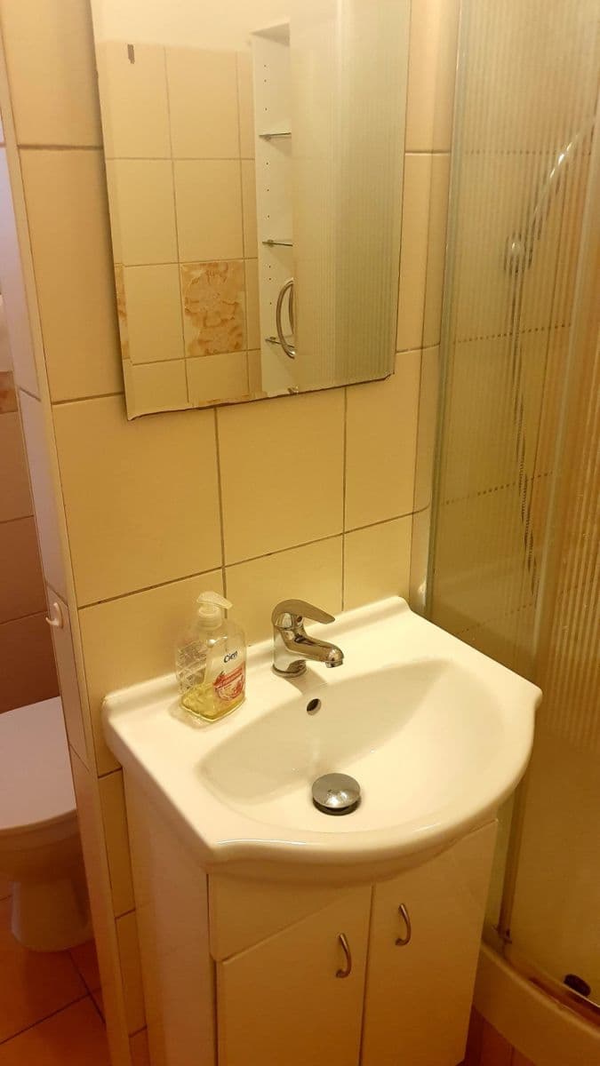 Pronájem bytu 2+kk 45 m², Nad Ohradou, Praha, Praha Pronájem bytu 2+kk 45 m², Nad Ohradou, Praha, Praha