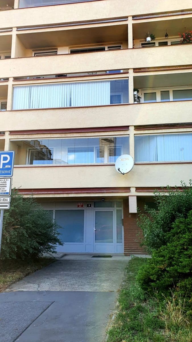 Pronájem bytu 2+kk 45 m², Nad Ohradou, Praha, Praha Pronájem bytu 2+kk 45 m², Nad Ohradou, Praha, Praha