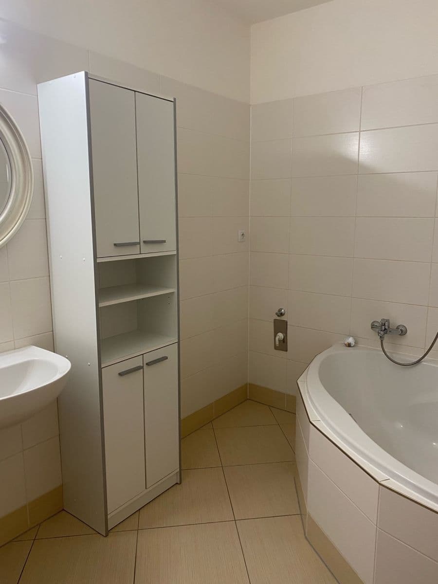 Prodej bytu 3+kk 87 m², Sazovická, Praha, Praha Prodej bytu 3+kk 87 m², Sazovická, Praha, Praha