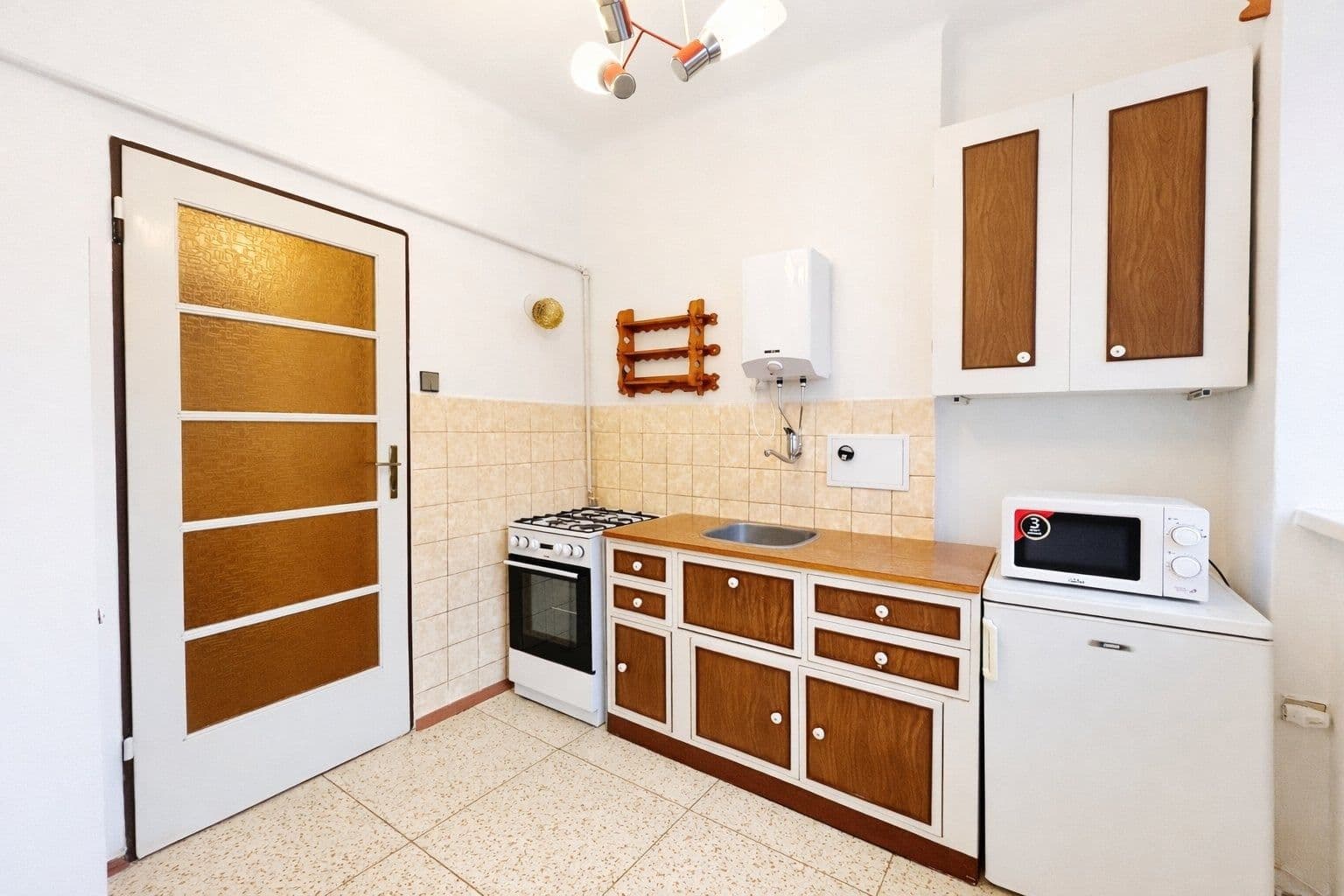 Pronájem bytu 1+1 33 m², Pod strojírnami, Praha, Praha Pronájem bytu 1+1 33 m², Pod strojírnami, Praha, Praha