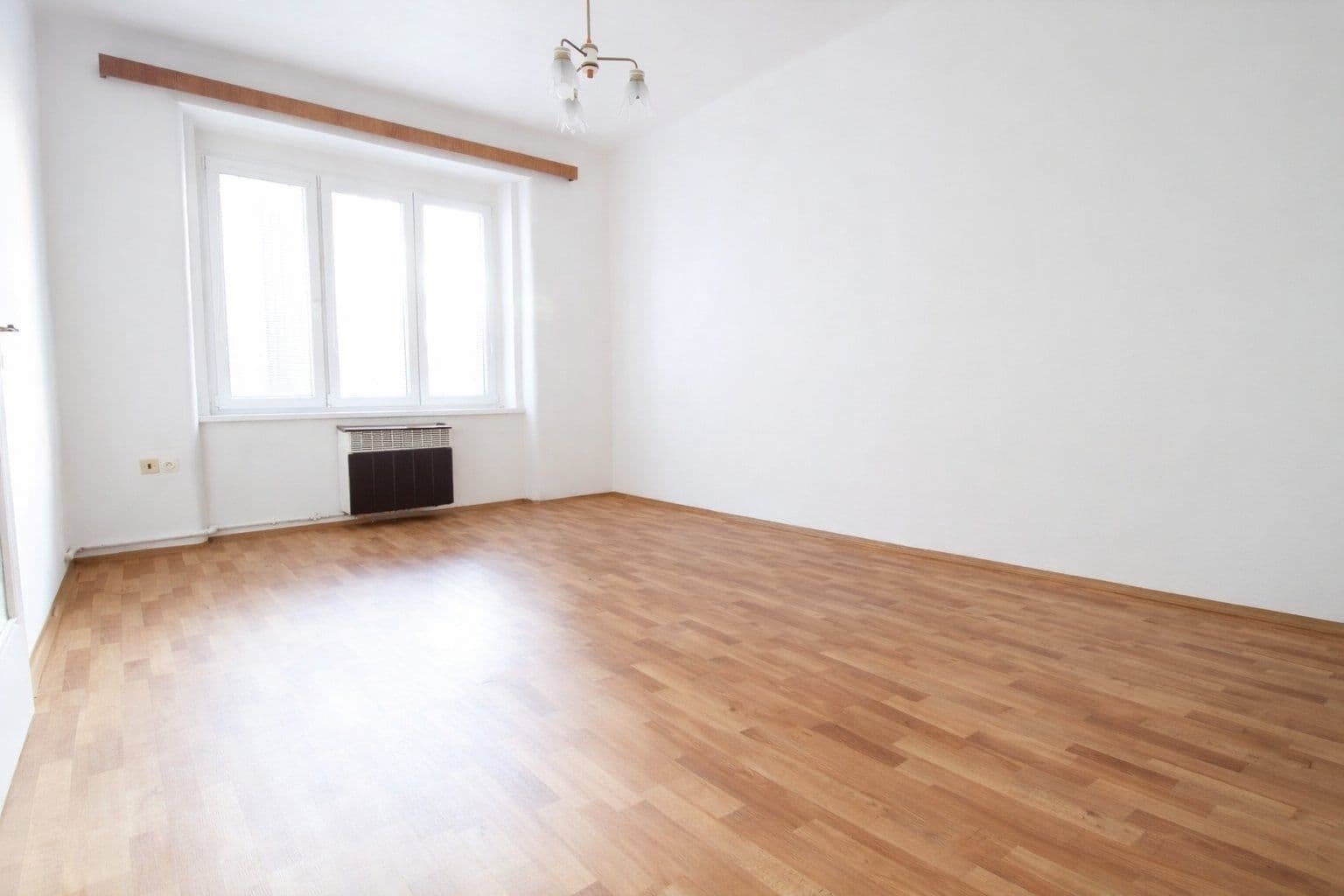 Pronájem bytu 2+kk 60 m², Argentinská, Praha, Praha Pronájem bytu 2+kk 60 m², Argentinská, Praha, Praha