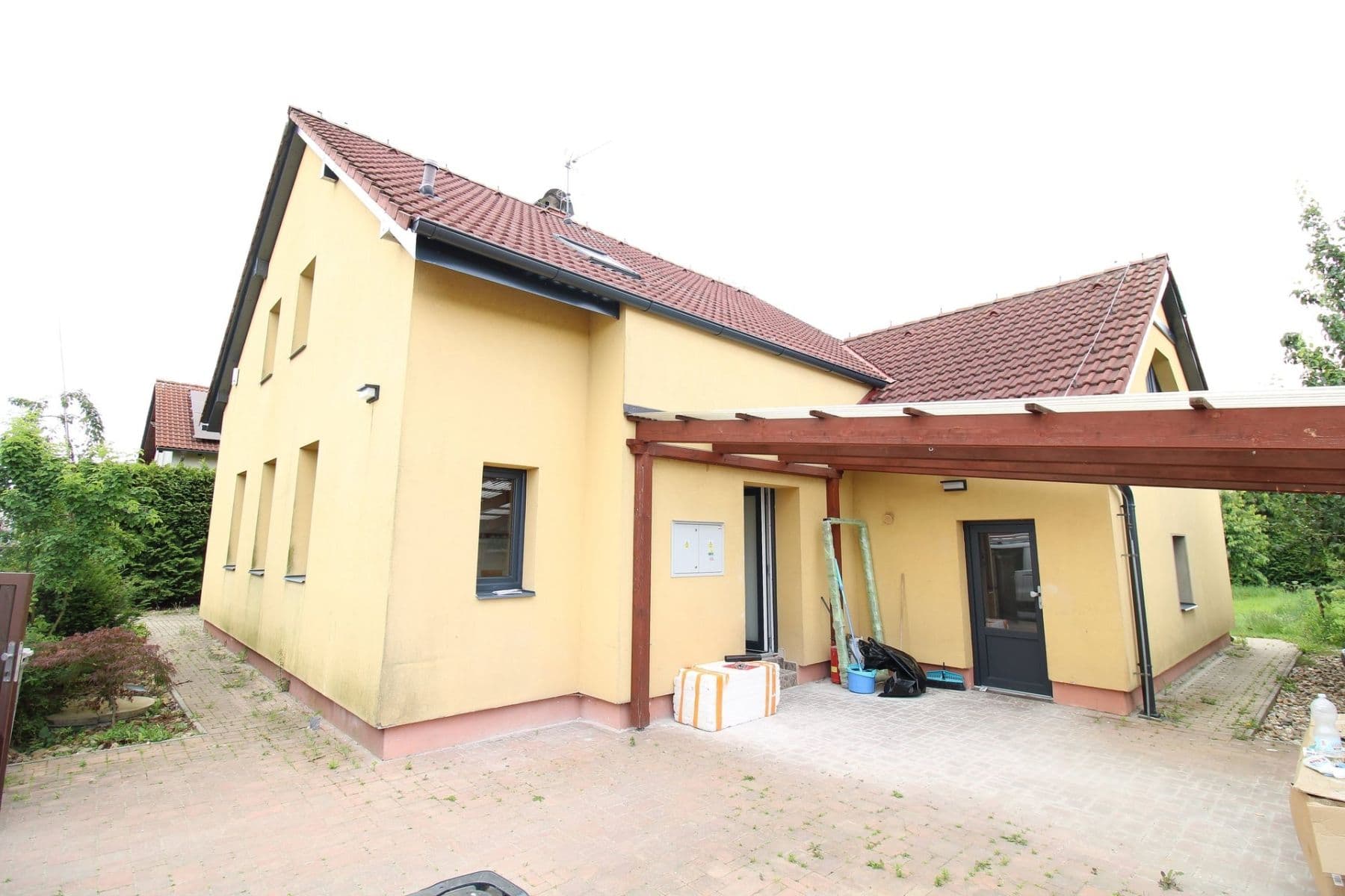 Pronájem bytu 3+1 119 m², Žitná, Šestajovice, Středočeský kraj Pronájem bytu 3+1 119 m², Žitná, Šestajovice, Středočeský kraj