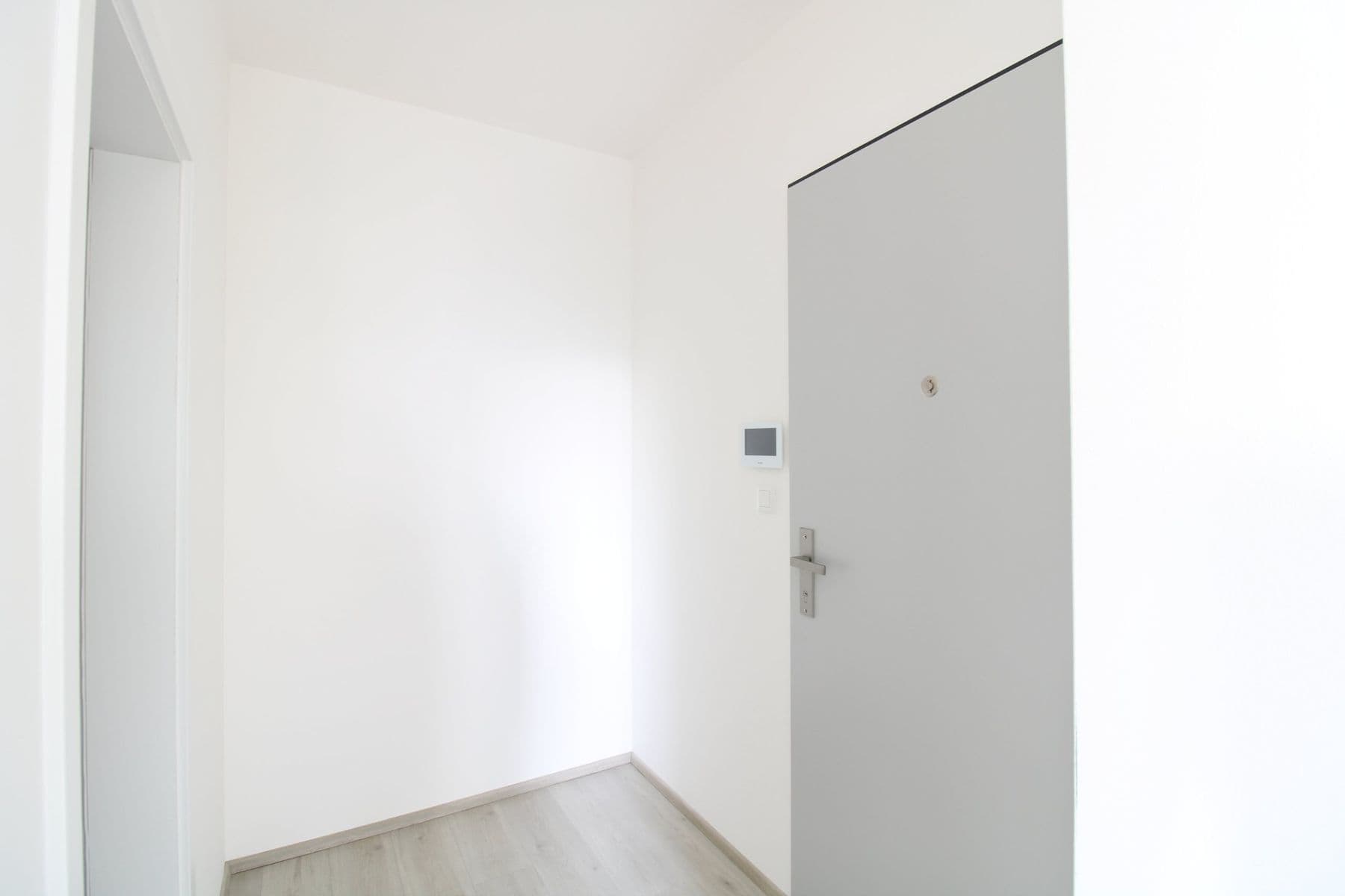 Pronájem bytu 2+kk 50 m², Štěpána Rautenstraucha, Kladno, Středočeský kraj Pronájem bytu 2+kk 50 m², Štěpána Rautenstraucha, Kladno, Středočeský kraj