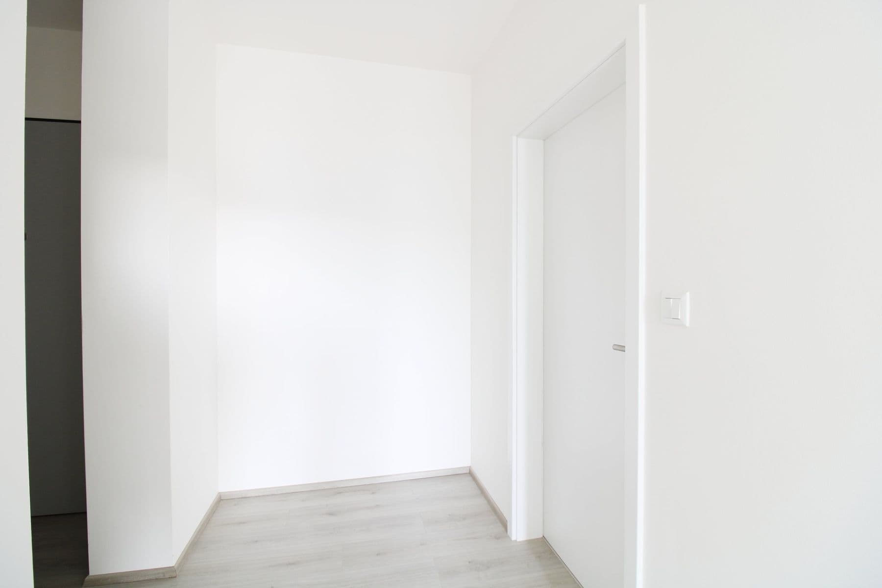 Pronájem bytu 2+kk 50 m², Štěpána Rautenstraucha, Kladno, Středočeský kraj Pronájem bytu 2+kk 50 m², Štěpána Rautenstraucha, Kladno, Středočeský kraj