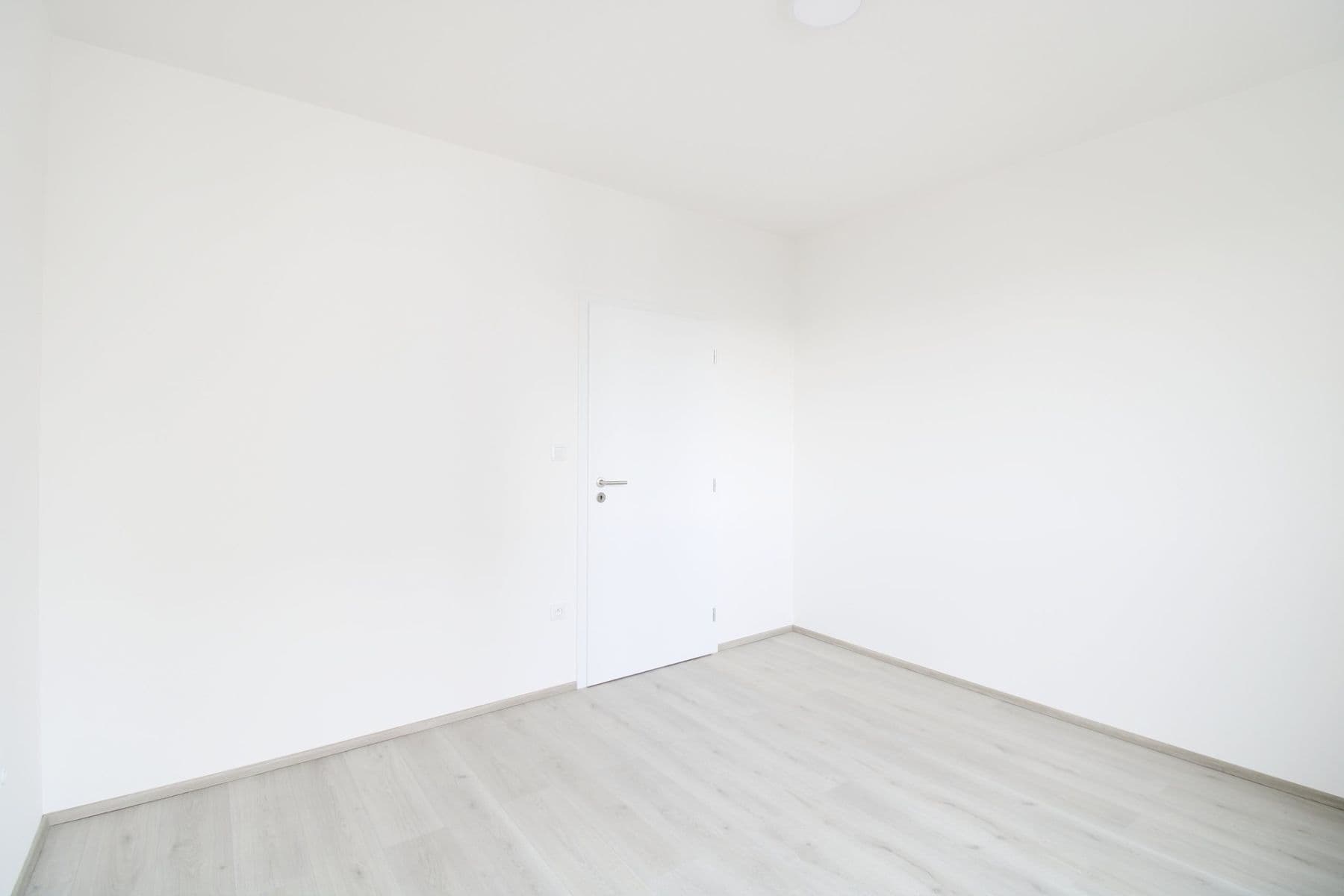 Pronájem bytu 2+kk 50 m², Štěpána Rautenstraucha, Kladno, Středočeský kraj Pronájem bytu 2+kk 50 m², Štěpána Rautenstraucha, Kladno, Středočeský kraj