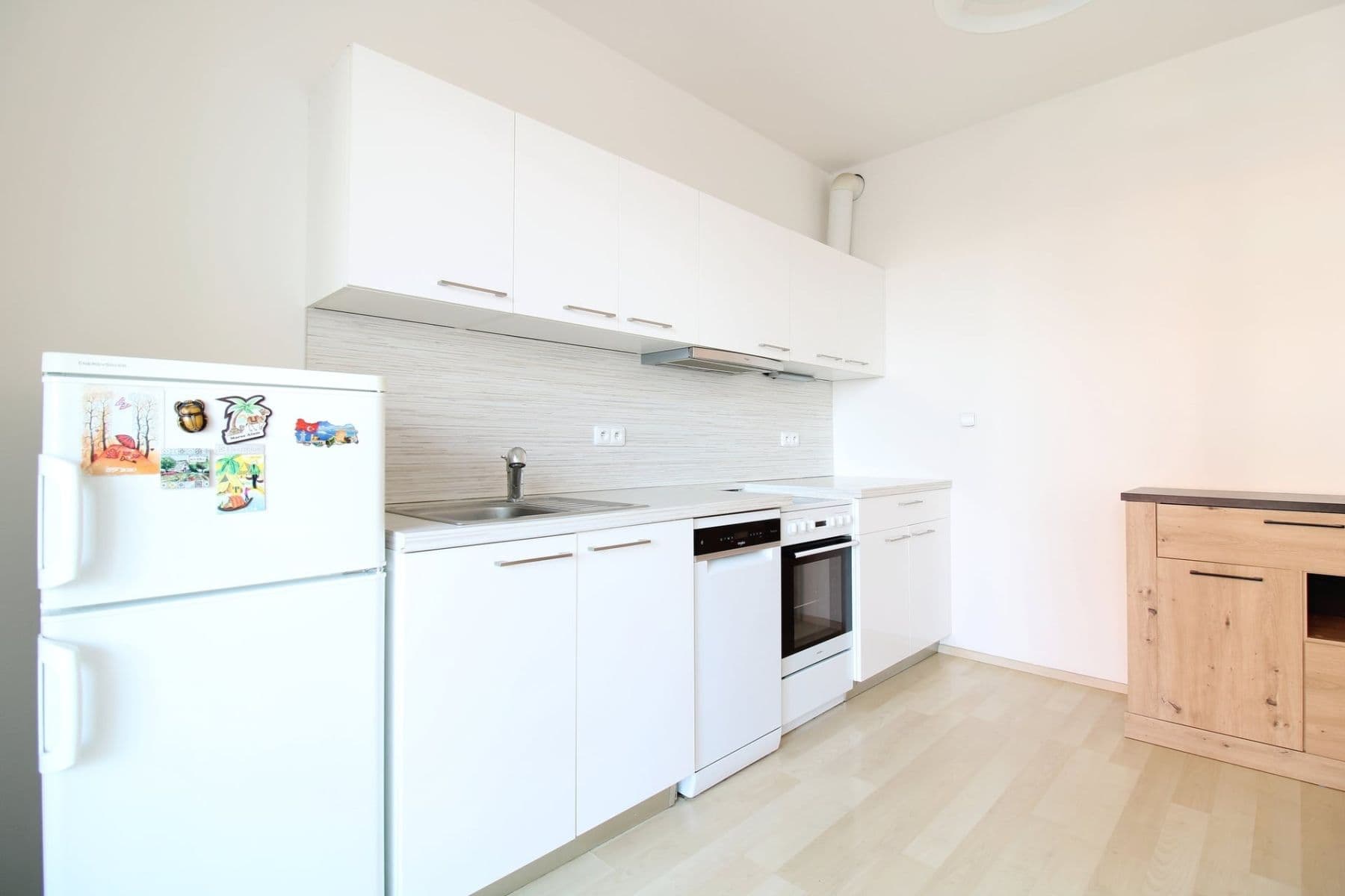 Pronájem bytu 1+kk 41 m², Nad Akcízem, Praha, Praha Pronájem bytu 1+kk 41 m², Nad Akcízem, Praha, Praha
