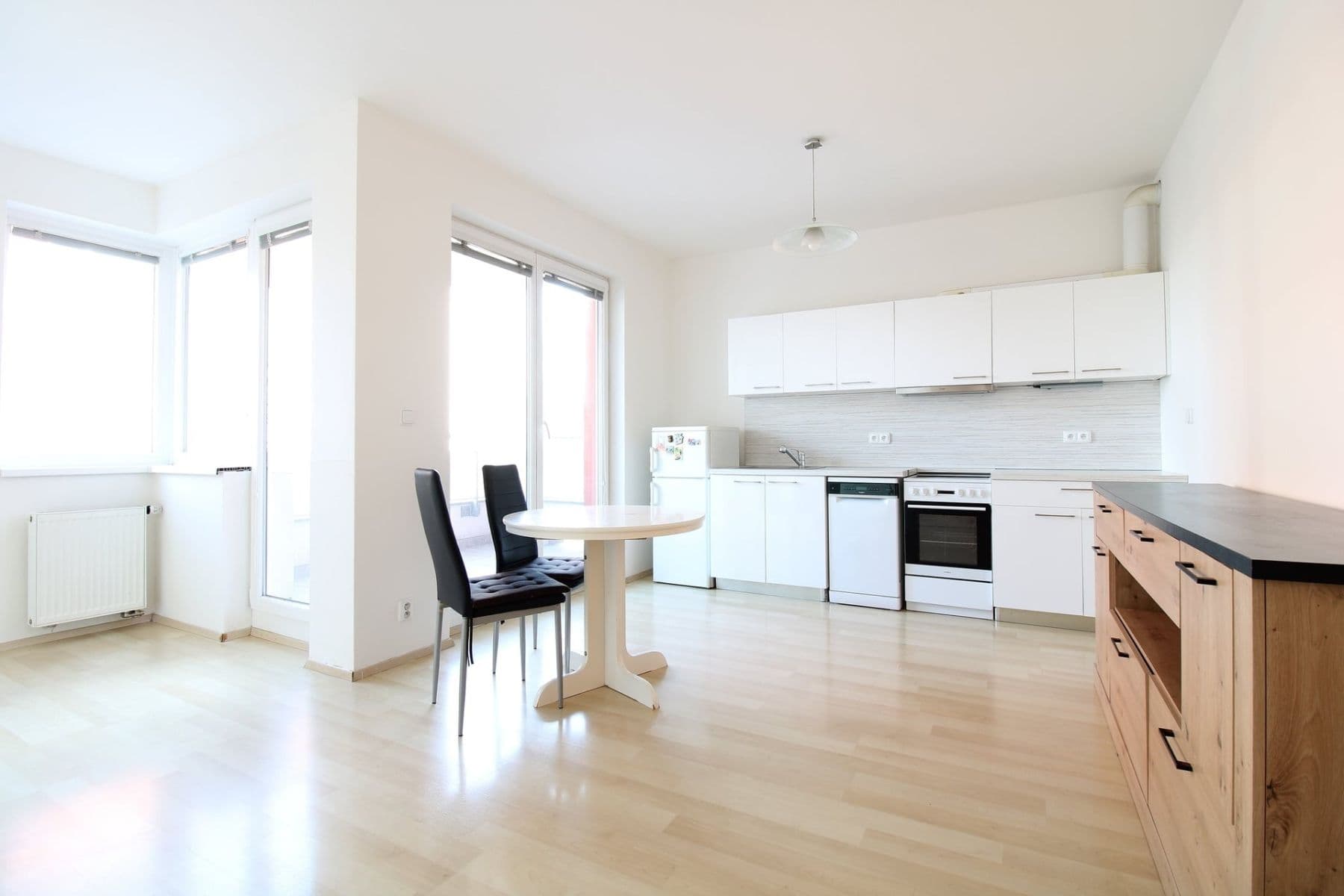 Pronájem bytu 1+kk 41 m², Nad Akcízem, Praha, Praha Pronájem bytu 1+kk 41 m², Nad Akcízem, Praha, Praha