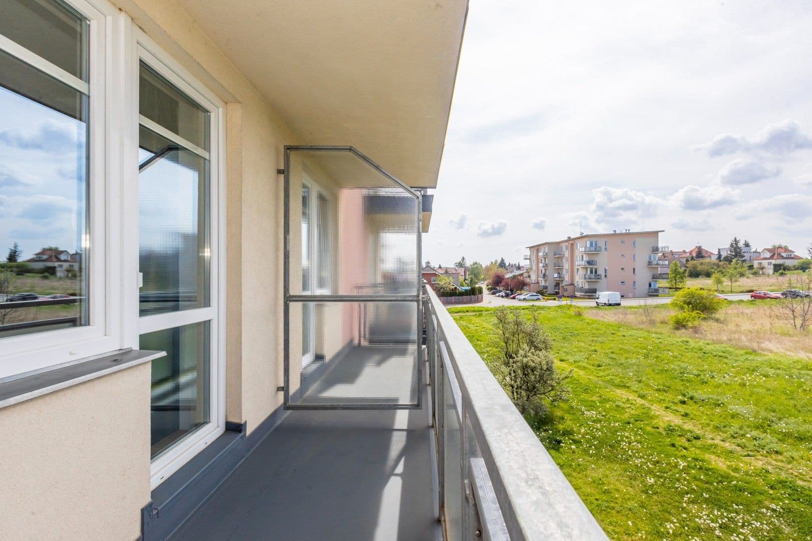 Pronájem bytu 1+kk 35 m², Najdrova, Roztoky, Středočeský kraj Pronájem bytu 1+kk 35 m², Najdrova, Roztoky, Středočeský kraj