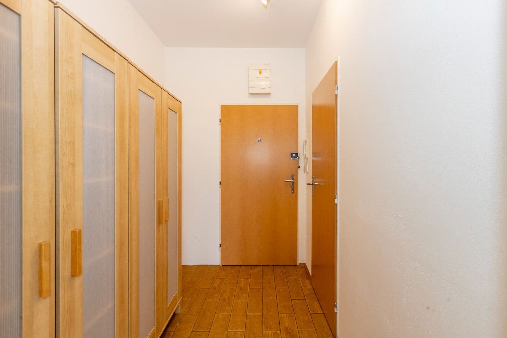 Pronájem bytu 1+kk 35 m², Najdrova, Roztoky, Středočeský kraj Pronájem bytu 1+kk 35 m², Najdrova, Roztoky, Středočeský kraj
