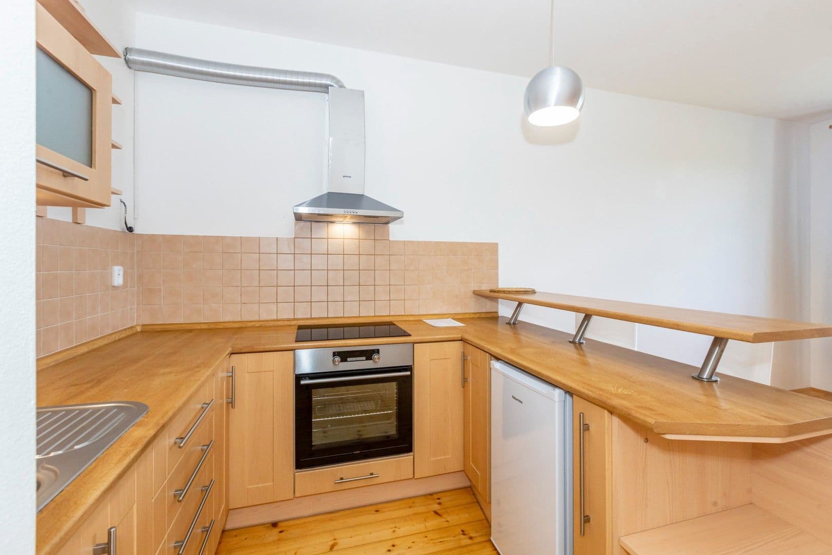 Pronájem bytu 1+kk 35 m², Najdrova, Roztoky, Středočeský kraj Pronájem bytu 1+kk 35 m², Najdrova, Roztoky, Středočeský kraj