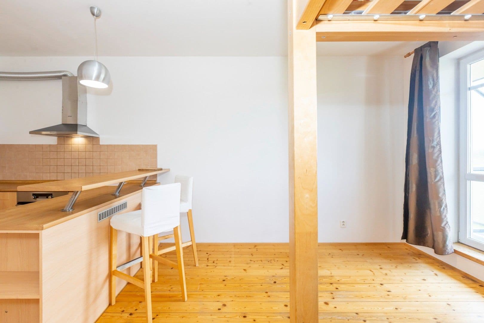 Pronájem bytu 1+kk 35 m², Najdrova, Roztoky, Středočeský kraj Pronájem bytu 1+kk 35 m², Najdrova, Roztoky, Středočeský kraj